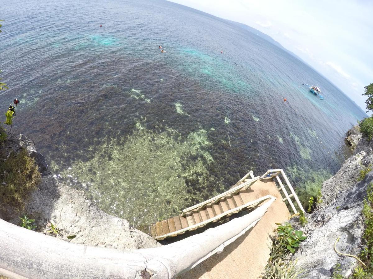 Hotel Reddoorz Premium @ Napaling Point Tangnan Exterior foto